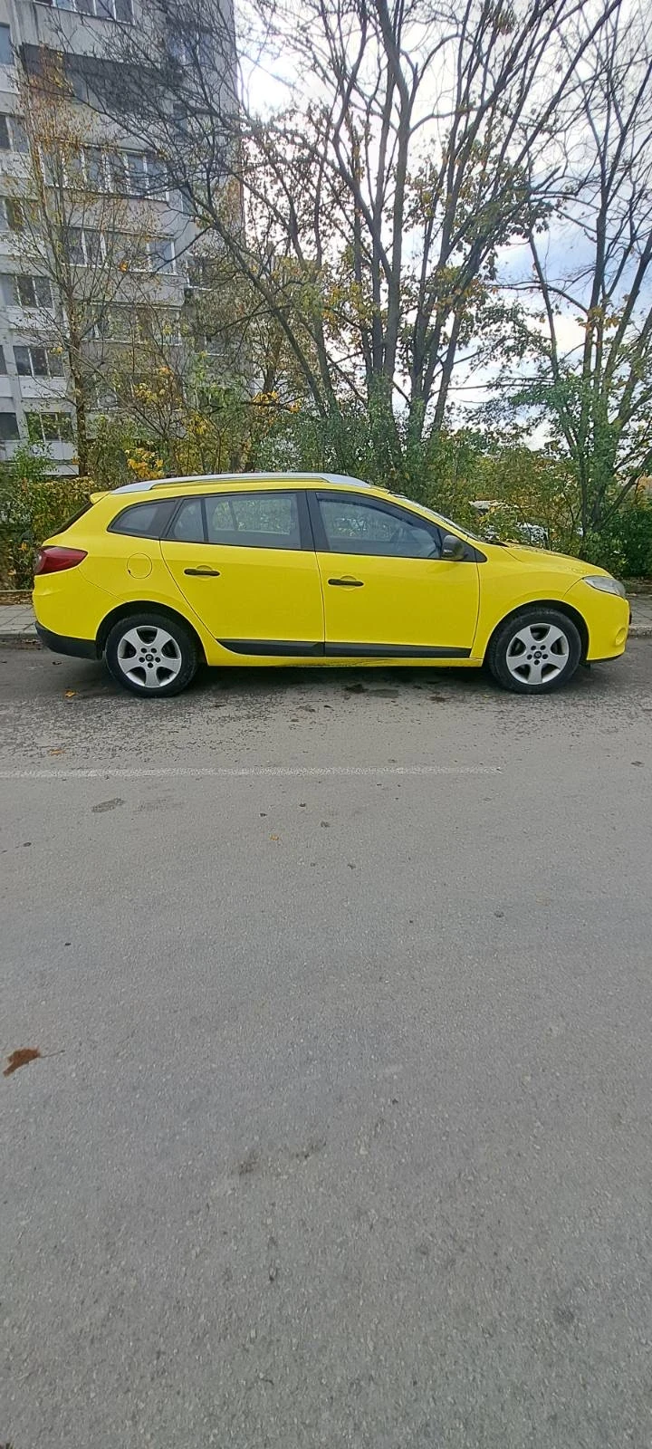 Renault Megane 1.5 DCI, снимка 12 - Автомобили и джипове - 52565997