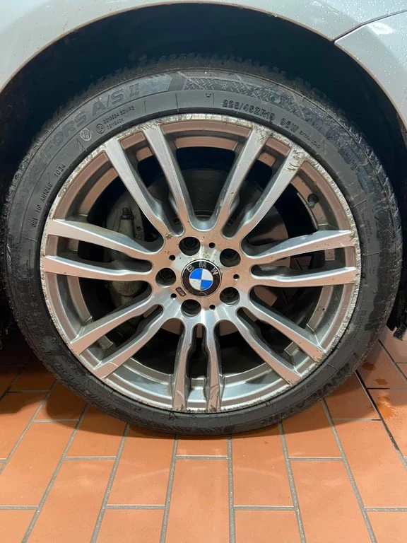 BMW 335 * xDrive * CARFAX *    | Mobile.bg   7