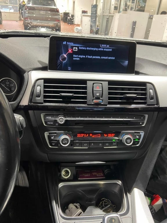 BMW 335 * xDrive * CARFAX *    | Mobile.bg   9