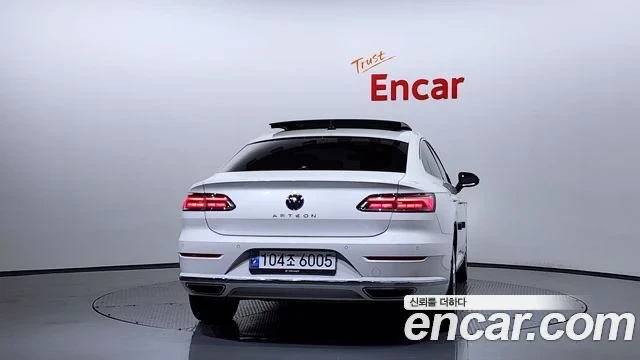 VW Arteon, снимка 4 - Автомобили и джипове - 54105843