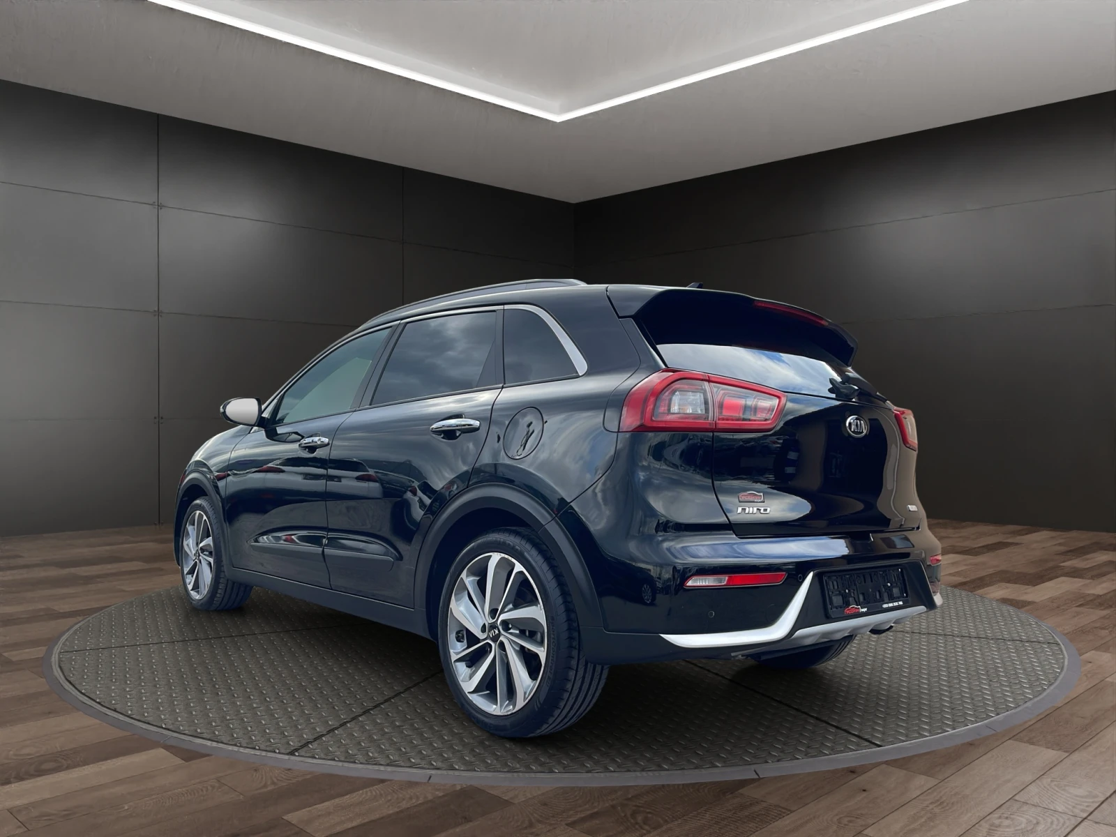 Kia Niro 1.6GDI HEV DCT STYLE - изображение 5
