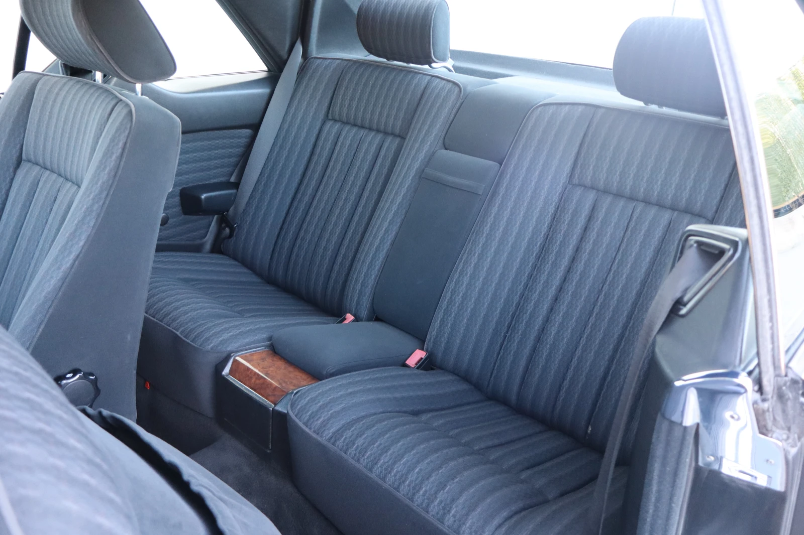 Mercedes-Benz 124 200CE | Mobile.bg � ����������� 12