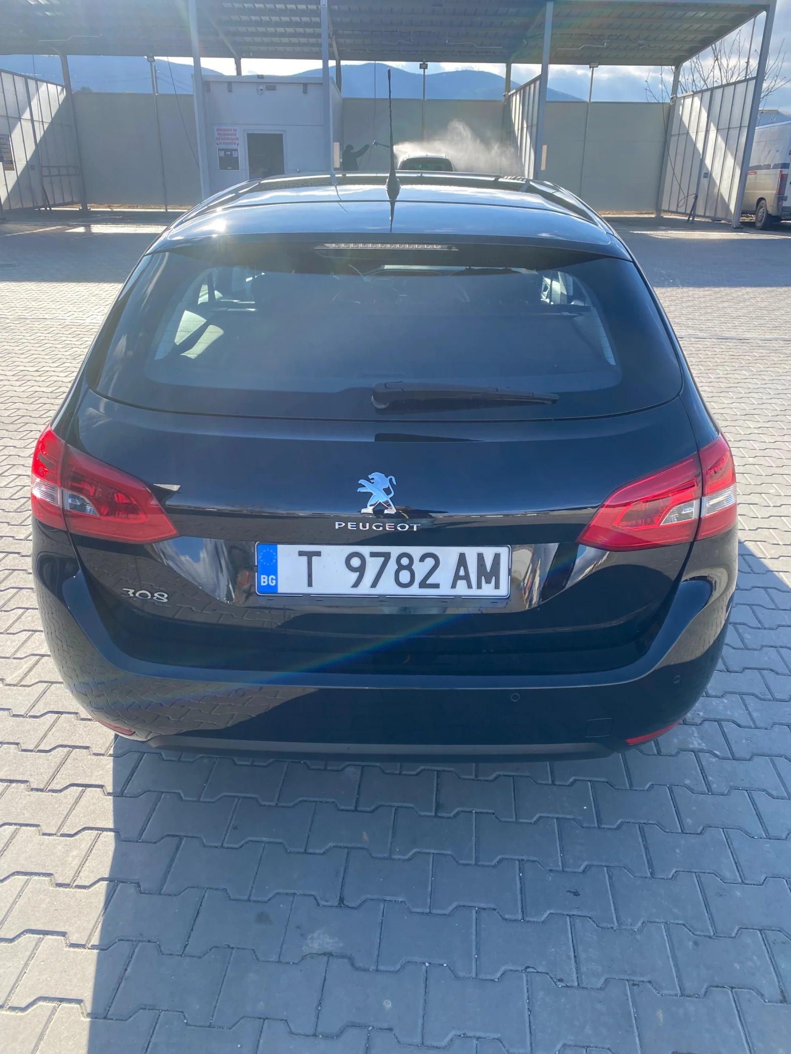 Peugeot 308 1.5 - изображение 4