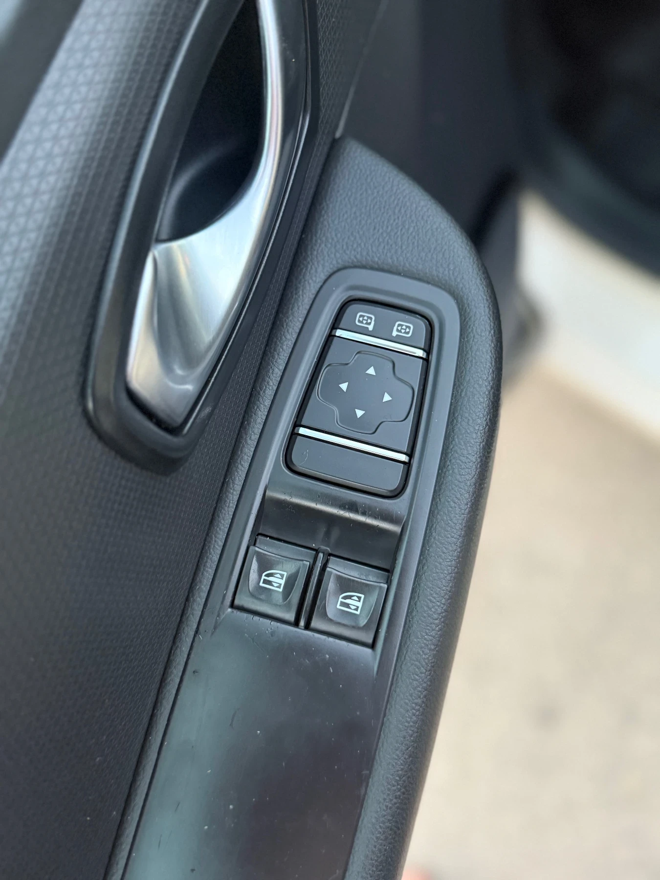 Renault Clio 1.5 DCI 90K.S NAVI* 160 000KM* * EURO5B* PARKTRONI - изображение 9