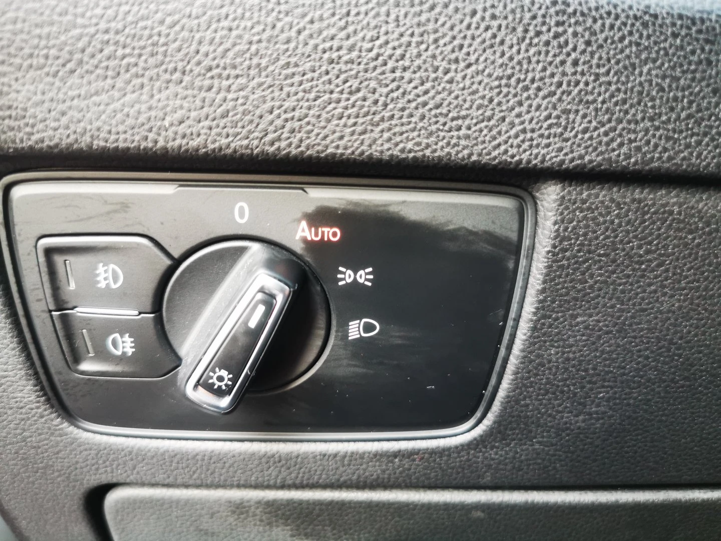 VW Passat VW Passat Var. Business 2.0 TDI SCR DSG | Mobile.bg � ����������� 12