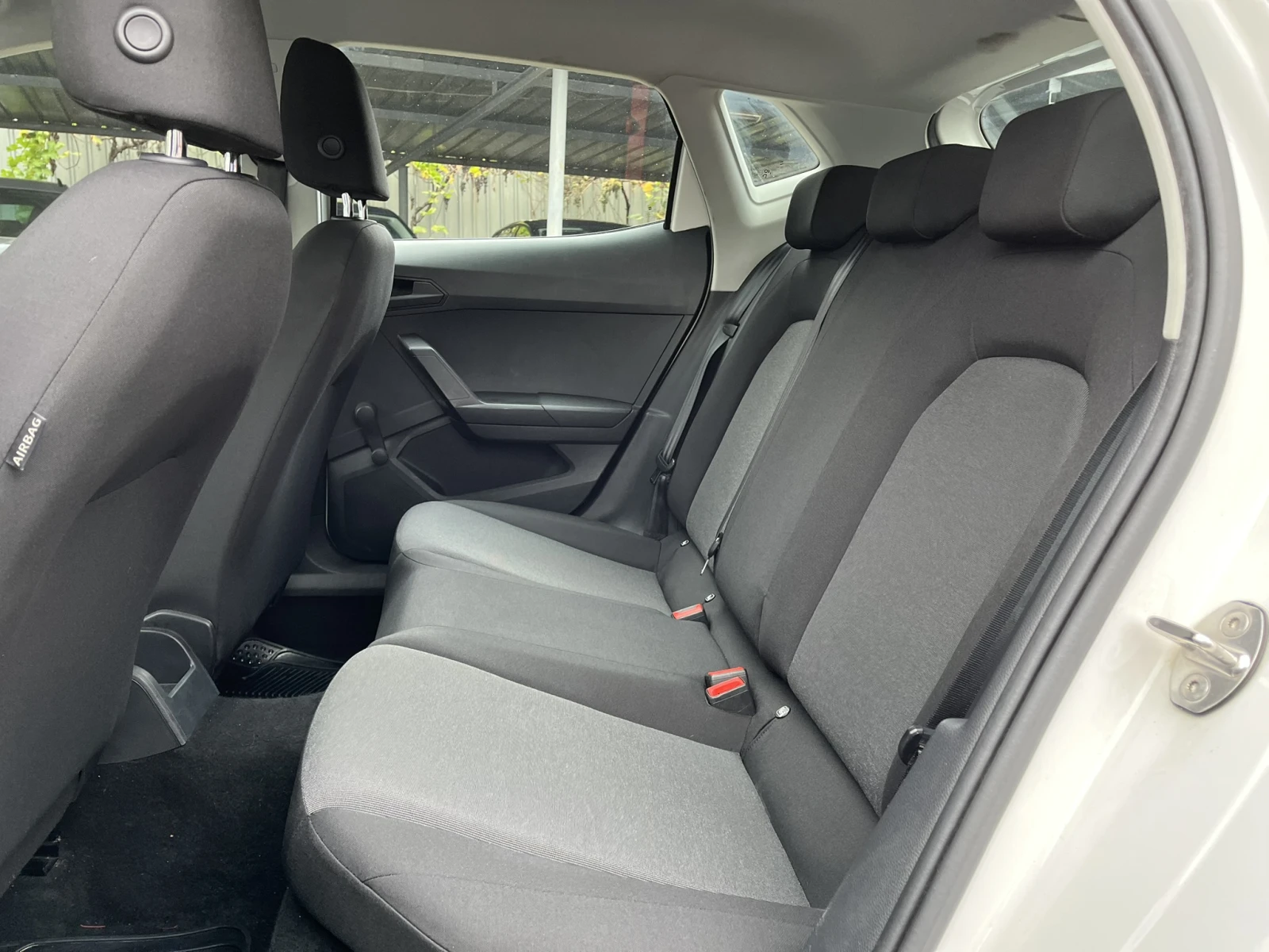 Seat Ibiza MPI 80 к.с + Газ - изображение 10