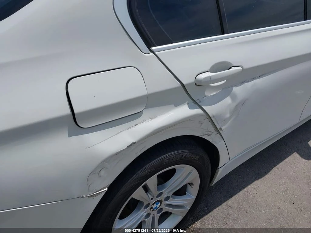 BMW 330 * CARFAX *    | Mobile.bg   17