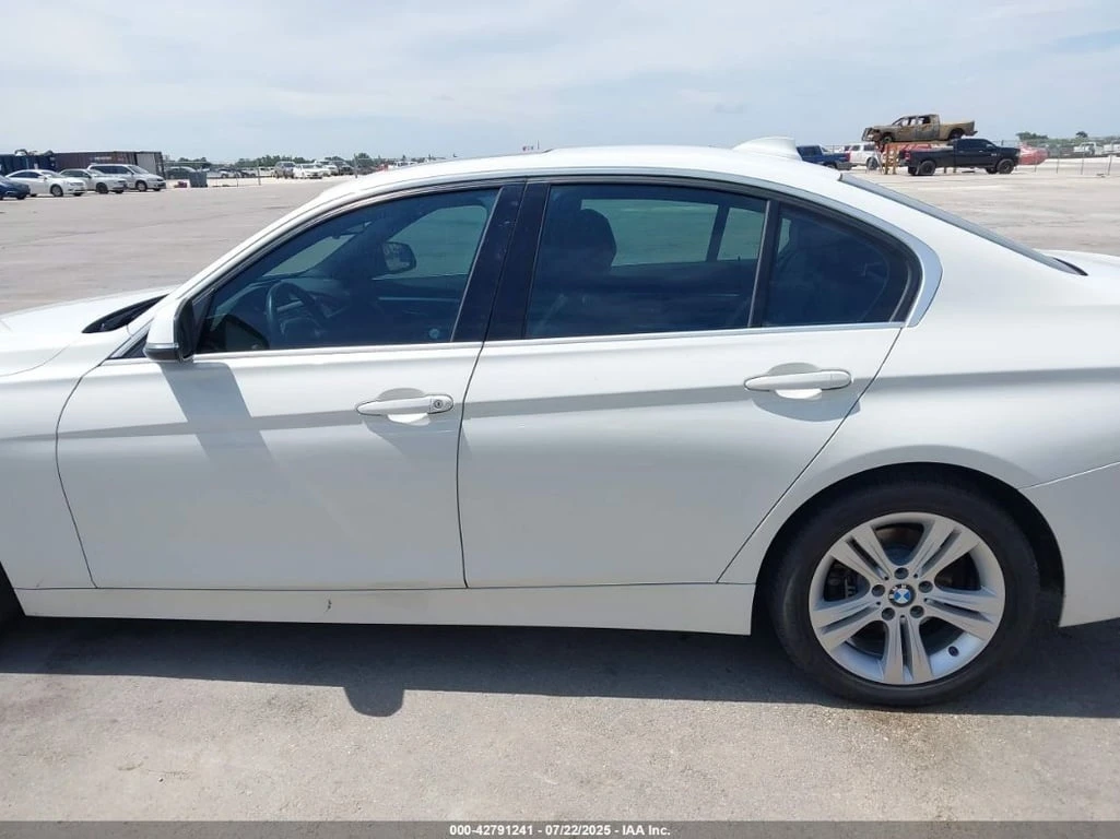 BMW 330 * CARFAX *    | Mobile.bg   14