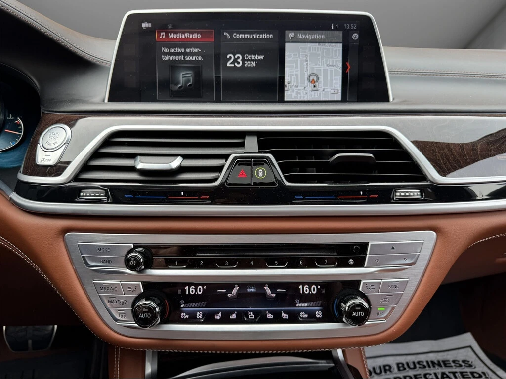 BMW 760 * Series M760Li xDrive * CARFAX * ���� �� �� | Mobile.bg � ����������� 12