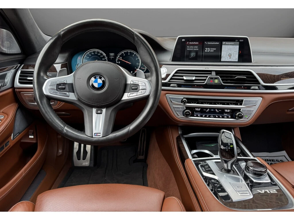 BMW 760 * Series M760Li xDrive * CARFAX * ЦЕНА ДО БГ - изображение 6