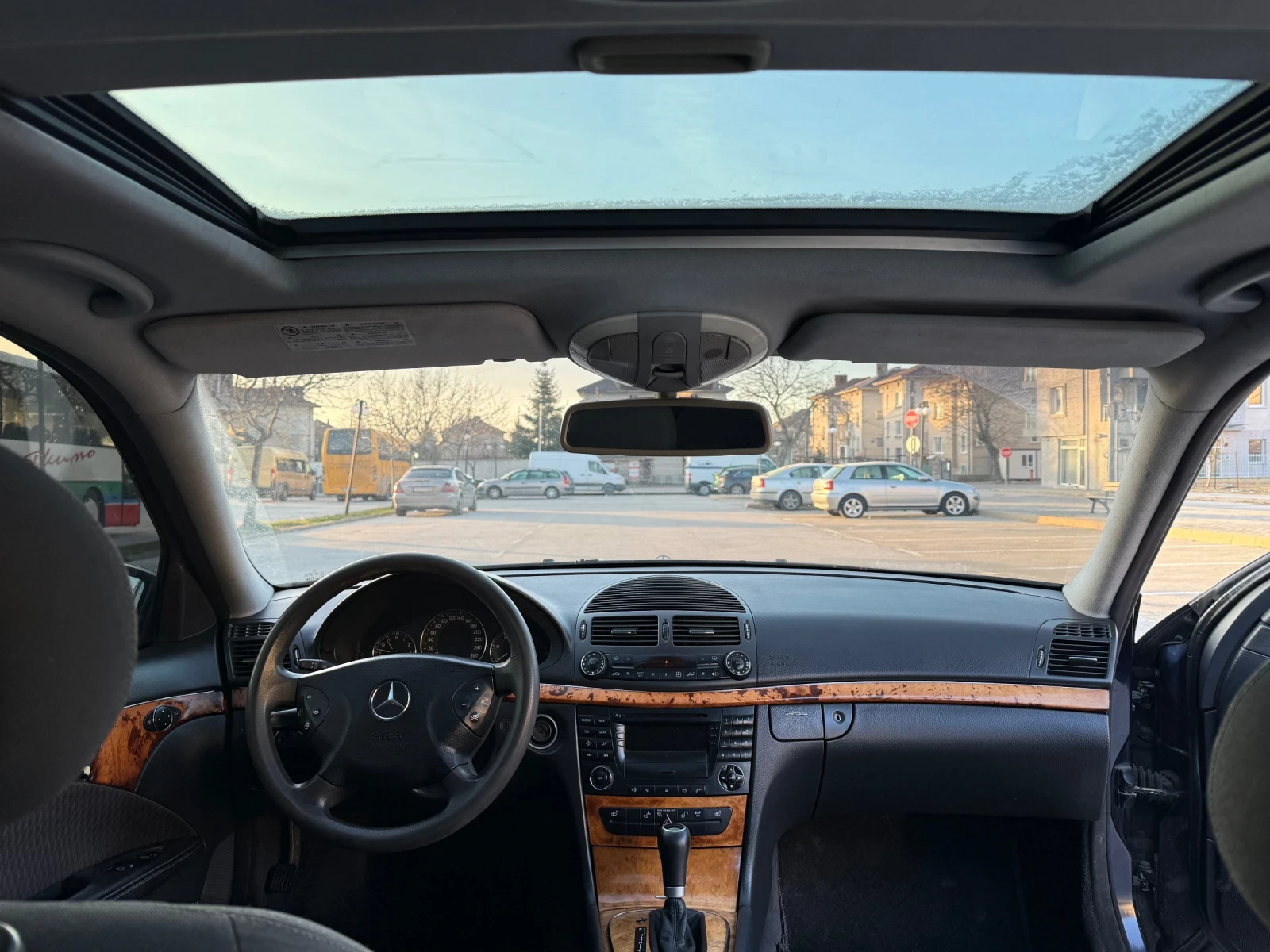 Mercedes-Benz E 220  - изображение 9