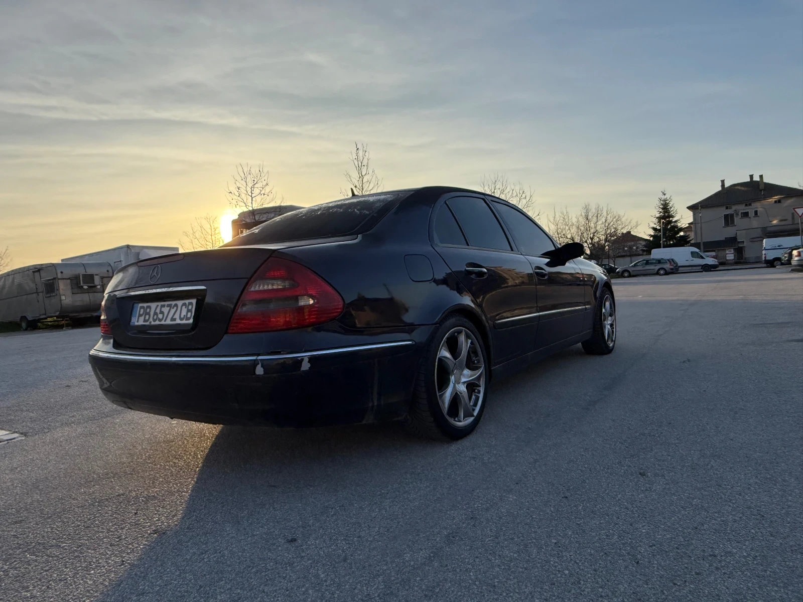 Mercedes-Benz E 220  - изображение 8