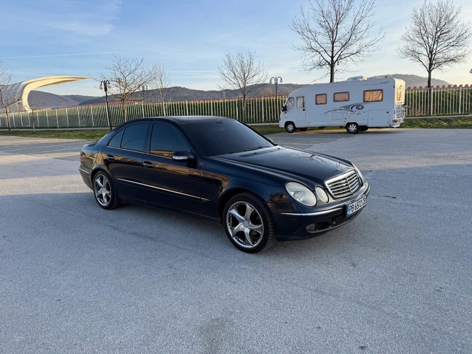 Mercedes-Benz E 220  - изображение 2