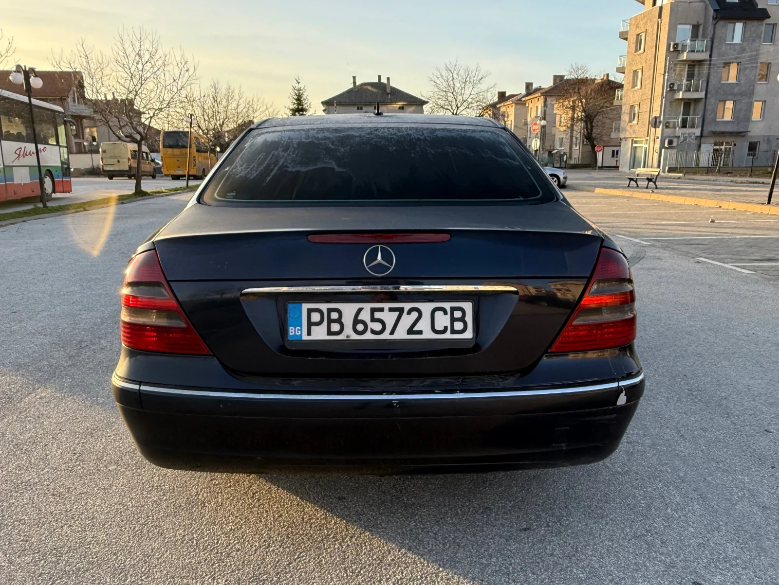 Mercedes-Benz E 220  - изображение 4