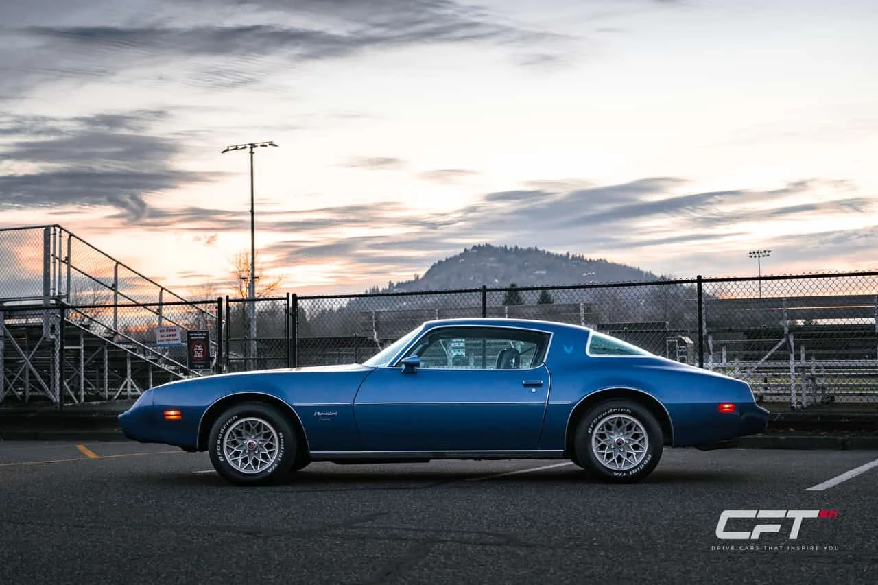 Pontiac Firebird * Esprit * КЛАСИКА* РЕТРО* , снимка 2 - Автомобили и джипове - 53752189