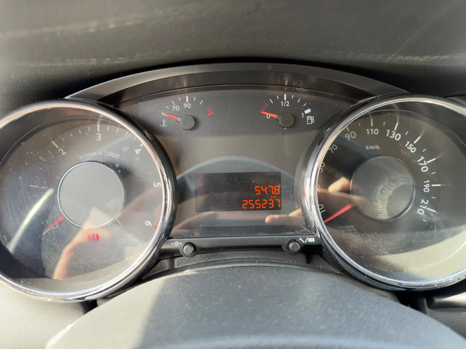 Peugeot 3008 2.0HDI/150к.с/ОБСЛУЖЕНА/TOP/PANO, снимка 12 - Автомобили и джипове - 53798115