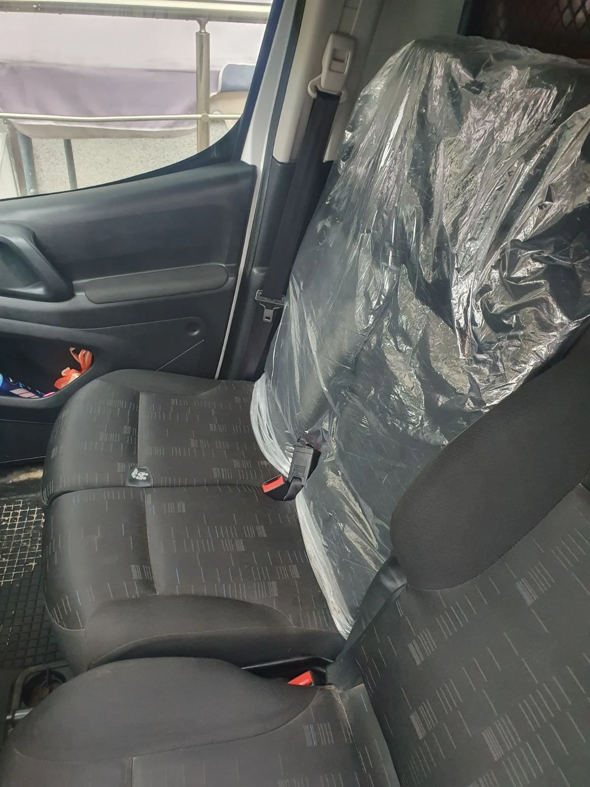 Citroen Berlingo, снимка 5 - Автомобили и джипове - 54091385