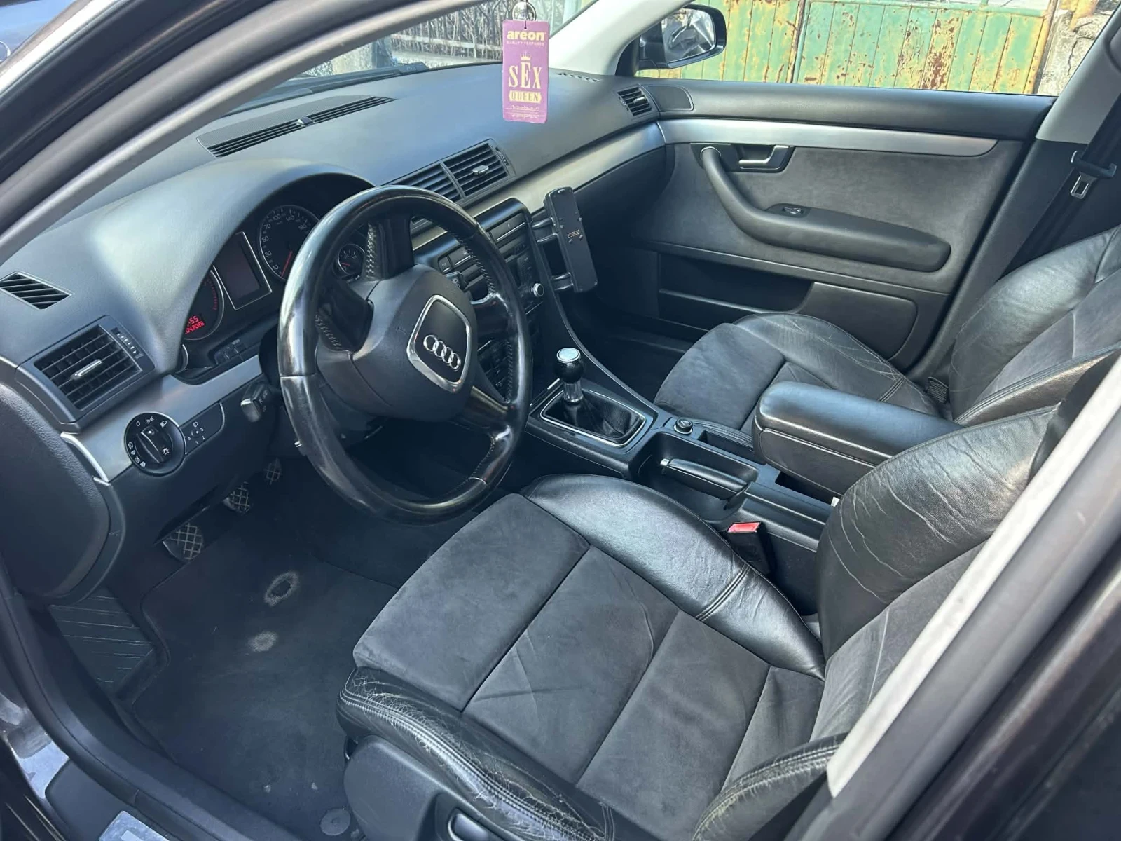 Audi A4 Б7 2.0 tdi, снимка 16 - Автомобили и джипове - 54146209