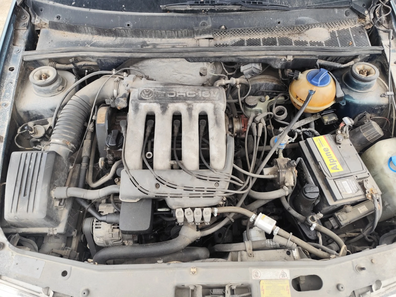 VW Golf 2.0, снимка 7 - Автомобили и джипове - 54214386