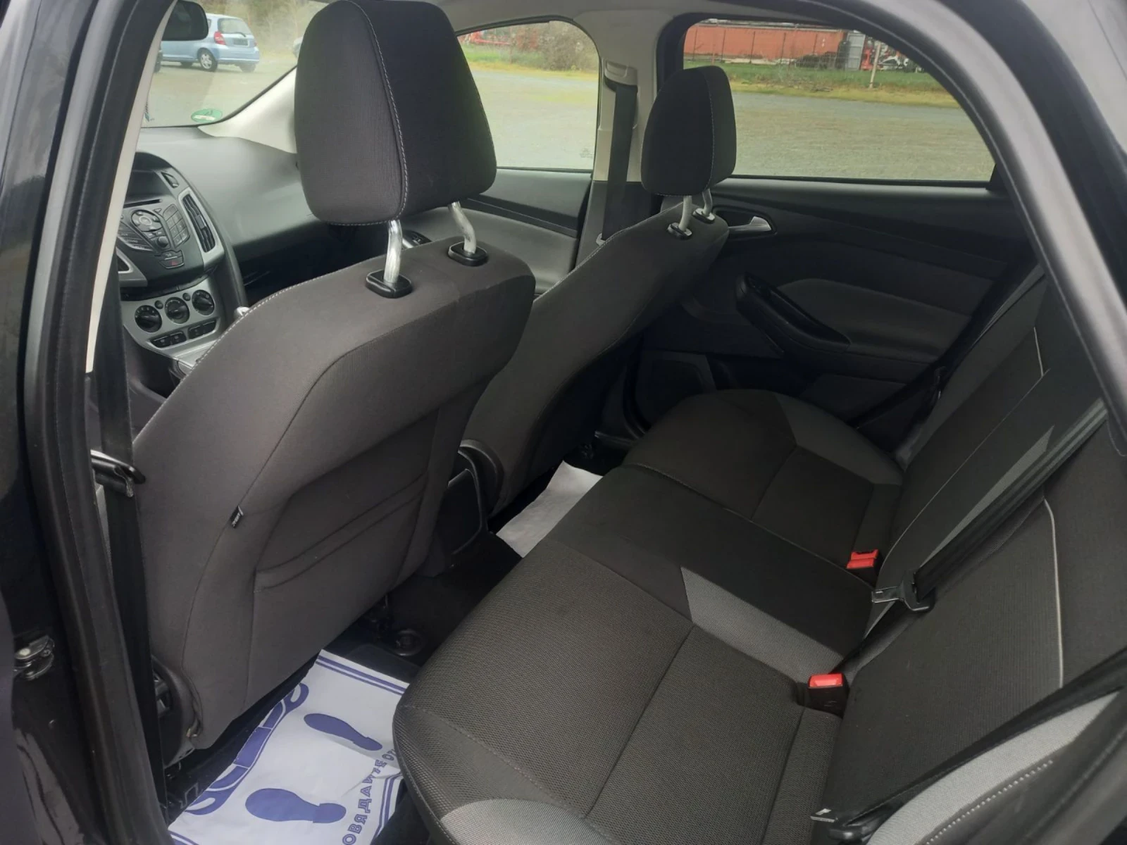Ford Focus 1.6, снимка 10 - Автомобили и джипове - 54479174