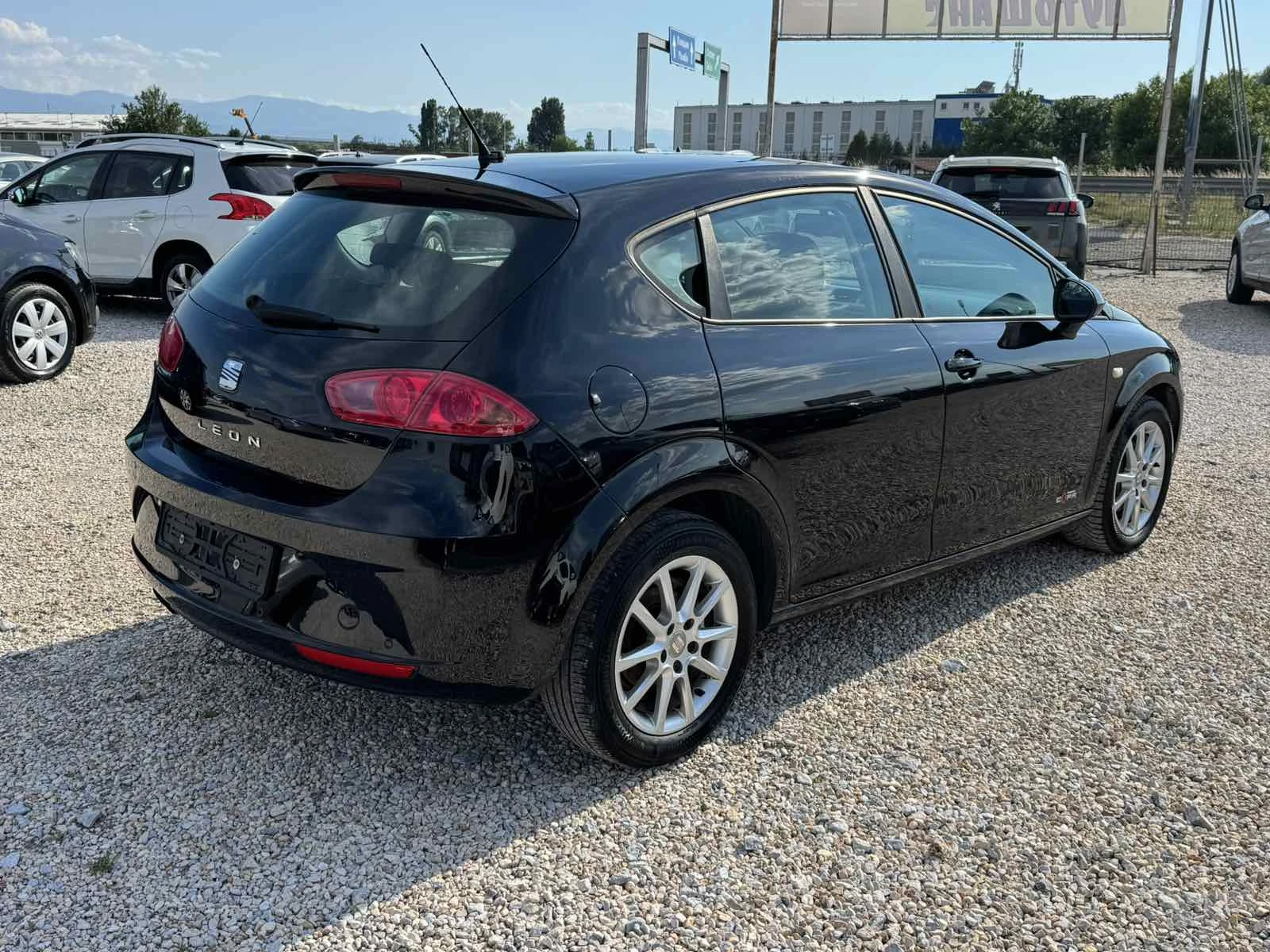 Seat Leon 2.0TDI, снимка 4 - Автомобили и джипове - 54999999