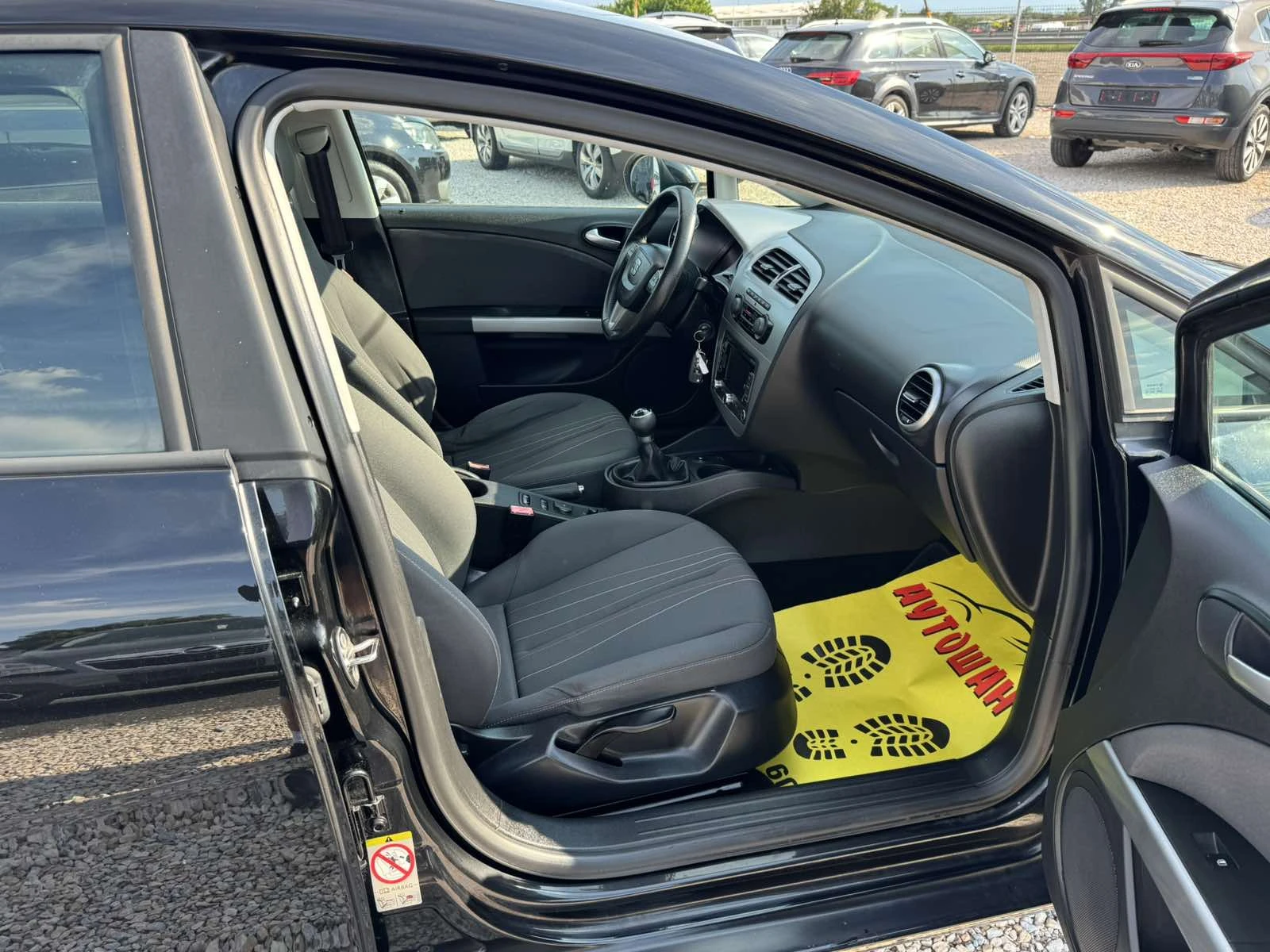 Seat Leon 2.0TDI, снимка 14 - Автомобили и джипове - 54999999