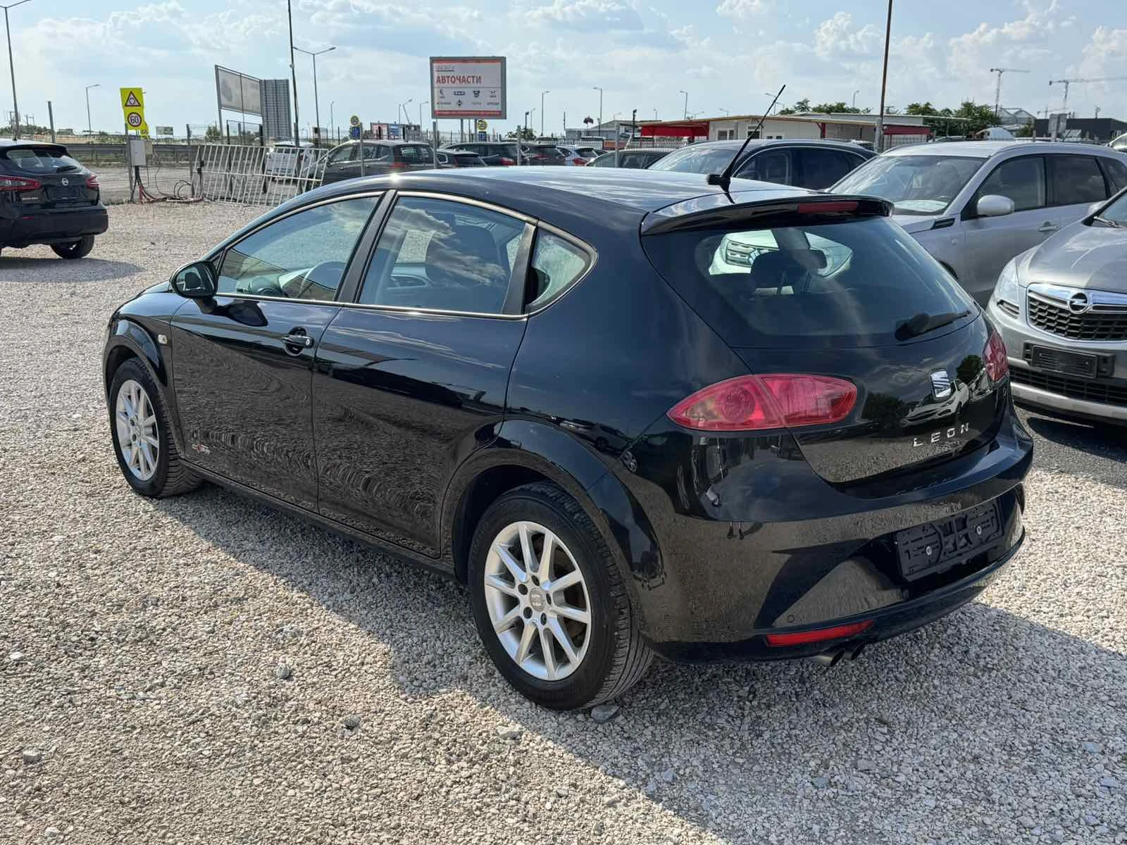 Seat Leon 2.0TDI, снимка 6 - Автомобили и джипове - 54999999