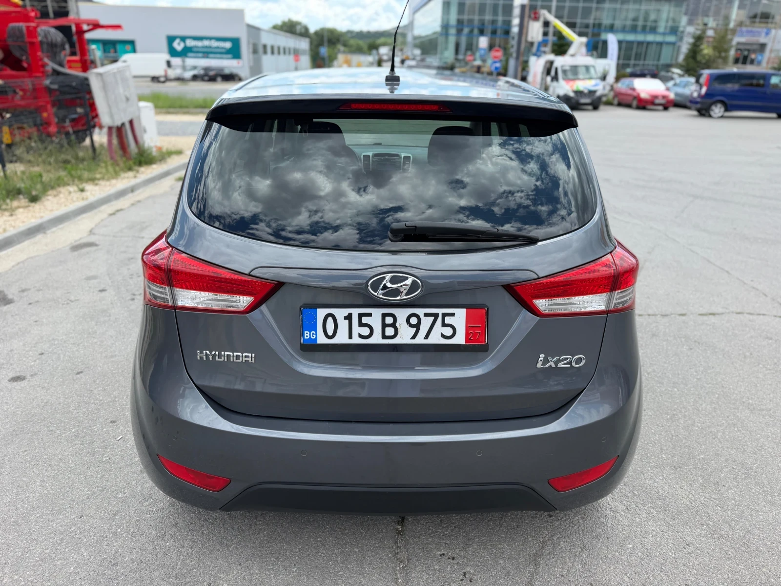 Hyundai Ix20 1.6i Швейцария, снимка 3 - Автомобили и джипове - 55193696