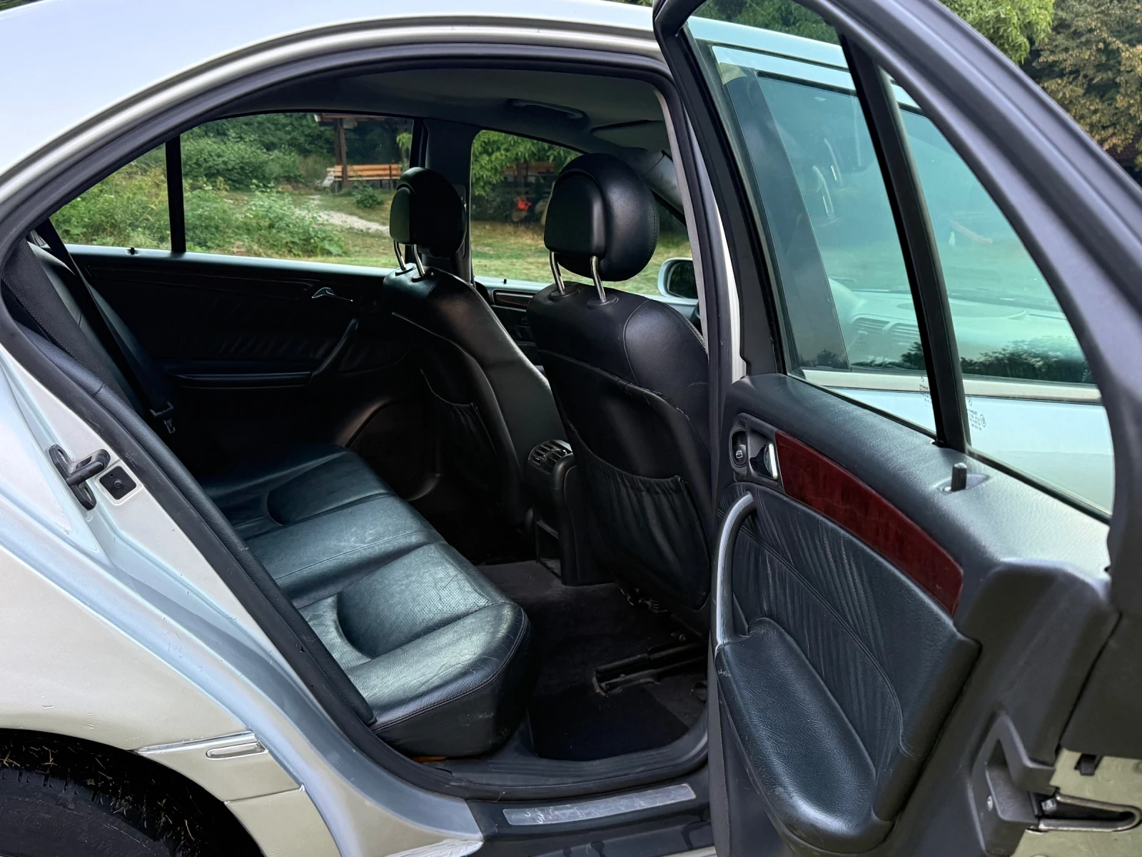 Mercedes-Benz C 220 CDI, снимка 11 - Автомобили и джипове - 55253404