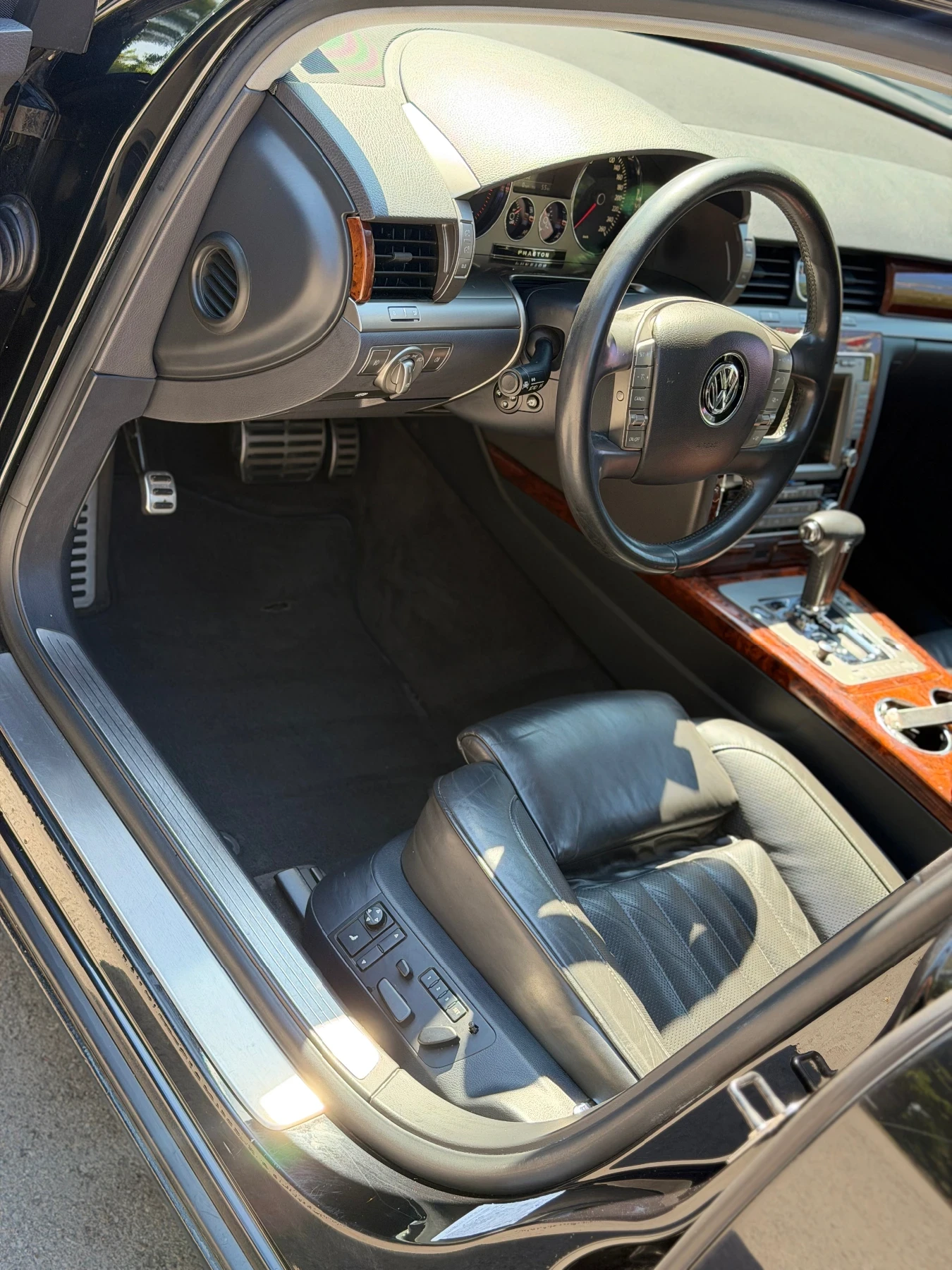 VW Phaeton 3.0 TDI, снимка 10 - Автомобили и джипове - 55597949