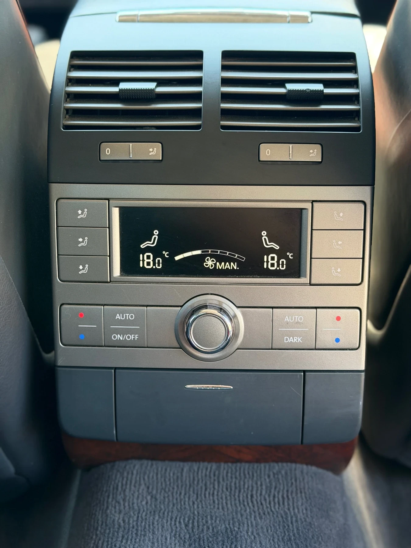 VW Phaeton 3.0 TDI, снимка 5 - Автомобили и джипове - 55597949