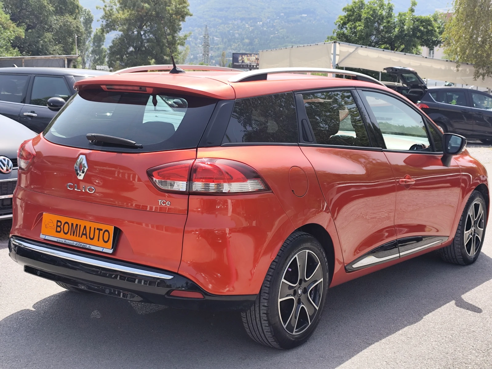 Renault Clio 900i* LED* NAVI* , снимка 4 - Автомобили и джипове - 55853971