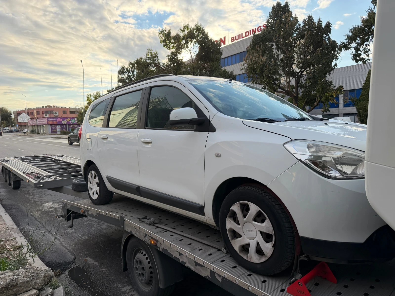 Dacia Lodgy LPG | Navi | Laureate | Mobile.bg � ����������� 15