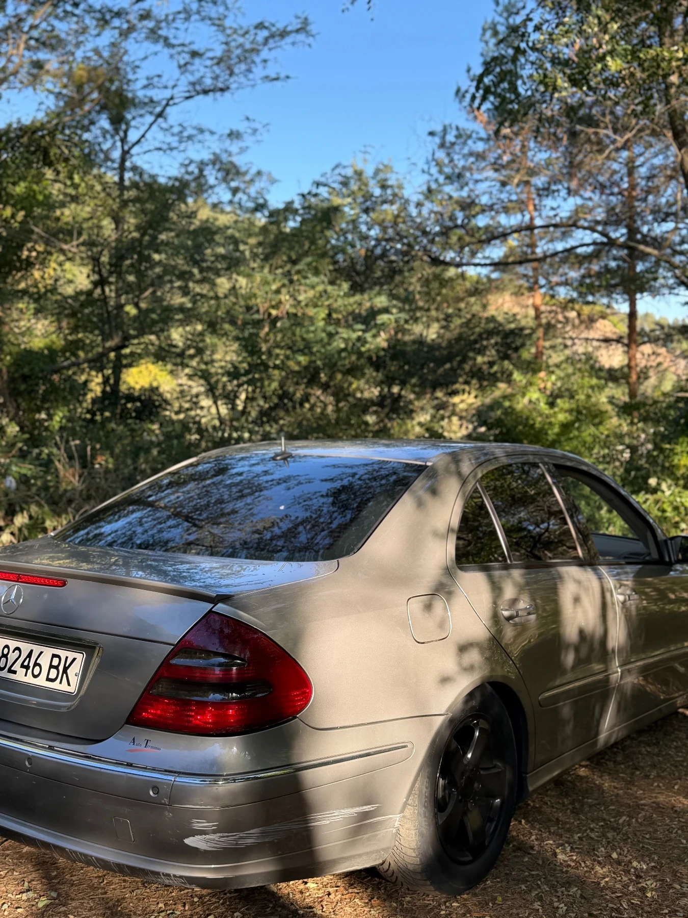 Mercedes-Benz E 220, снимка 6 - Автомобили и джипове - 56355475