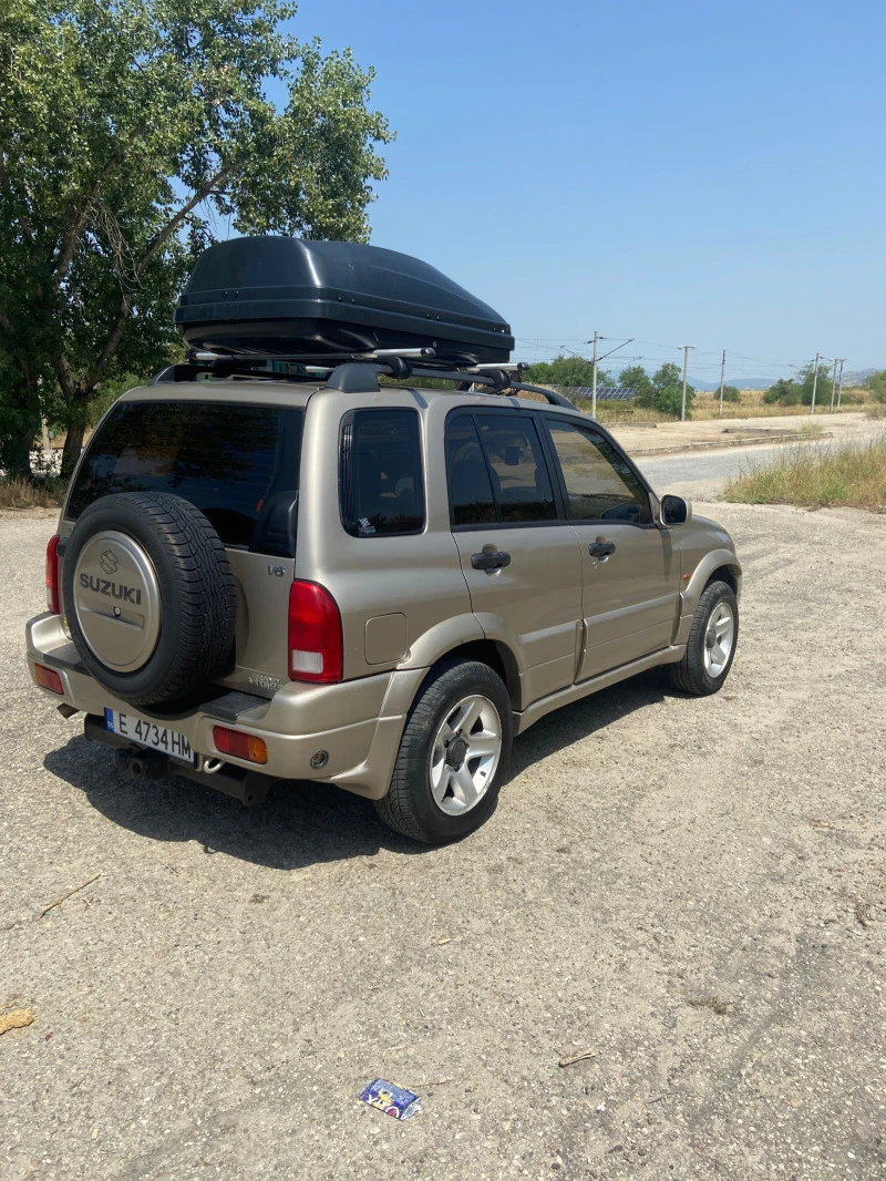 Suzuki Grand vitara 2.5, снимка 6 - Автомобили и джипове - 47293447