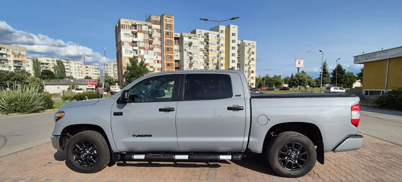 Toyota Tundra 5.7 бензин/ГАЗ, снимка 10 - Автомобили и джипове - 48209052