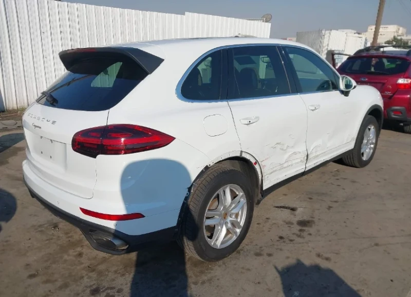 Porsche Cayenne, снимка 4 - Автомобили и джипове - 48735790