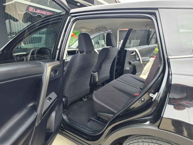 Toyota Rav4 2.0I-151к.с EURO 5b 4Х4-АВТОМАТИК-ШВЕЙЦАРИЯ, снимка 13 - Автомобили и джипове - 52092174