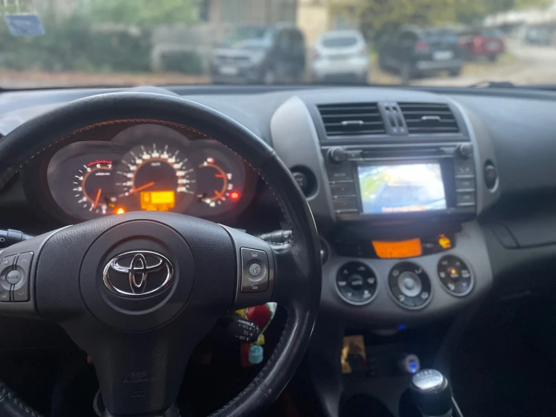 Toyota Rav4, снимка 9 - Автомобили и джипове - 52477566