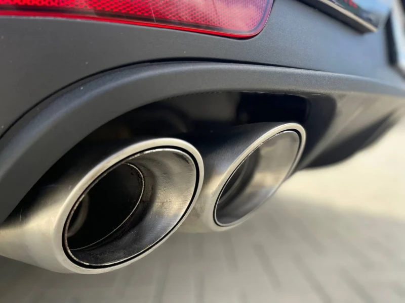 Porsche Macan, снимка 16 - Автомобили и джипове - 52841746