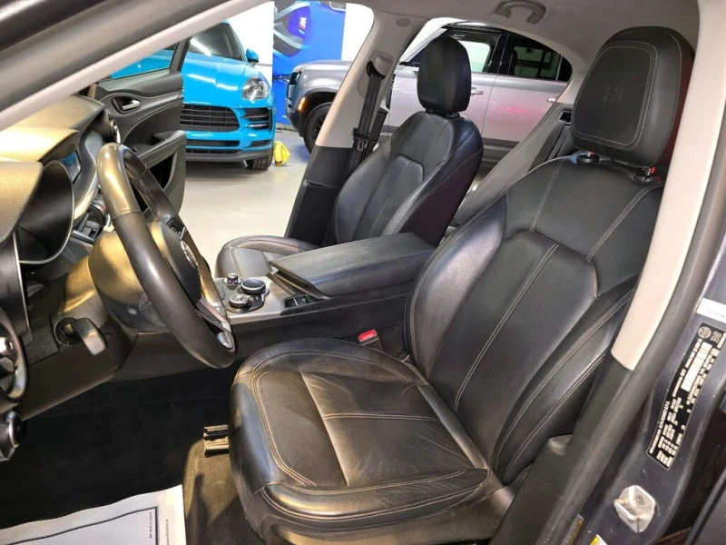 Alfa Romeo Stelvio 2018 Alfa Romeo Stelvio AWD, снимка 6 - Автомобили и джипове - 53071168