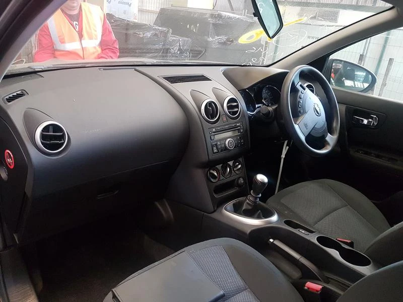 Nissan Qashqai 1.5,2.0 DCIЧАСТИ, снимка 6 - Автомобили и джипове - 2310250