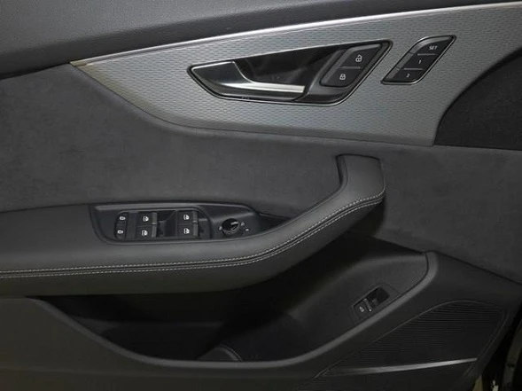 Audi Q8 50 TDI Quattro = S-line = Black Optic Гаранция - изображение 4