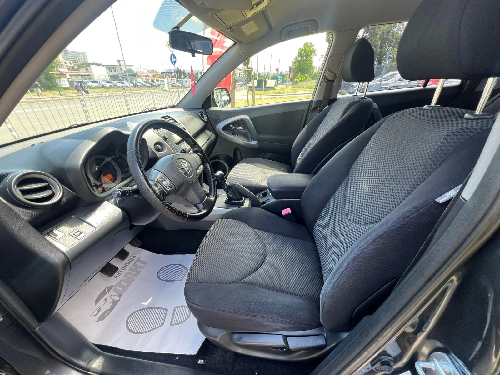 Toyota Rav4 2.2D-4D/РЕАЛНИ КМ ! ! !  - изображение 7