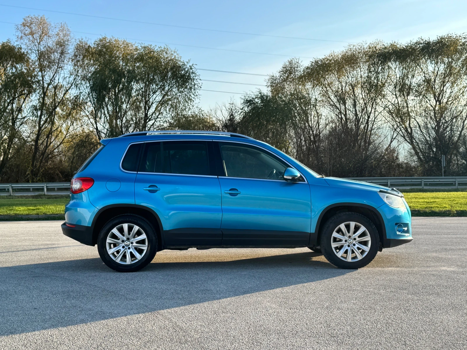 VW Tiguan 2.0TDI* 4Motion - изображение 4