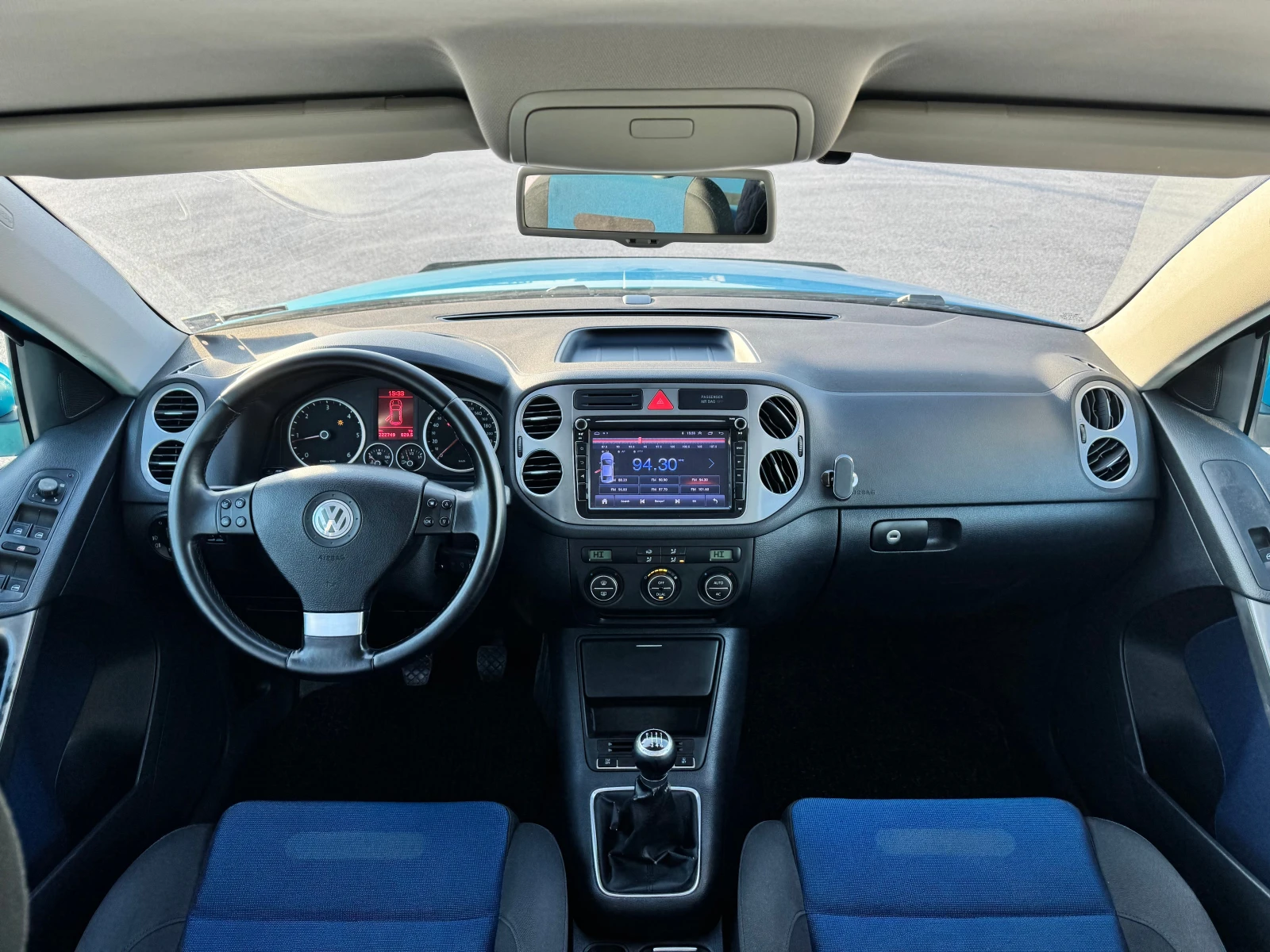 VW Tiguan 2.0TDI* 4Motion - изображение 9