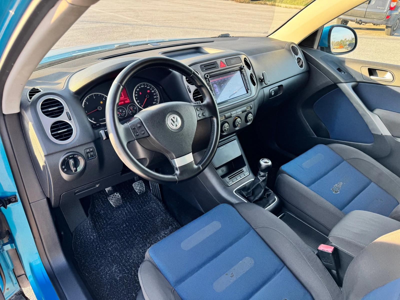 VW Tiguan 2.0TDI* 4Motion - изображение 8