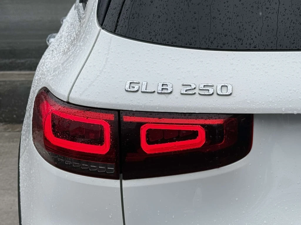 Mercedes-Benz GLB * GLB250 4M * CARFAX * ЦЕНА ДО БГ - изображение 8