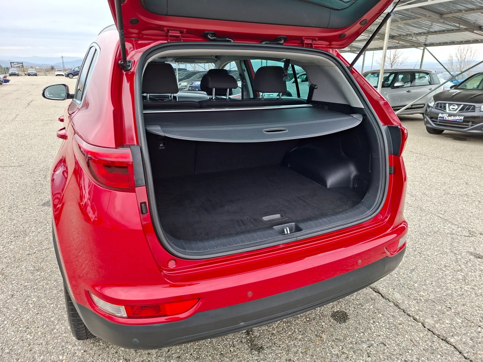 Kia Sportage 1, 6 i GDI, снимка 15 - Автомобили и джипове - 53953607