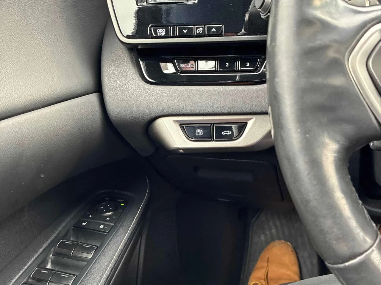 Lexus RX 350h  CARFAX, снимка 14 - Автомобили и джипове - 54172273